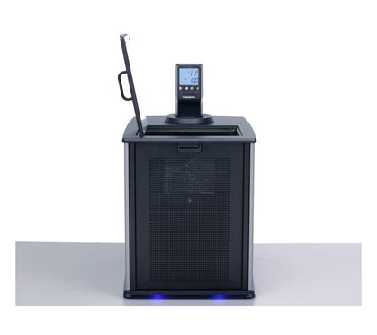 20 Liter (L) Capacity and -30 Degree Celcius (ºC) Temperature Polyscience Circulating Chiller - Image 6