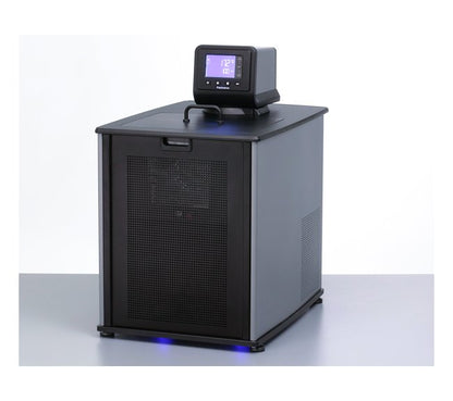 20 Liter (L) Capacity and -30 Degree Celcius (ºC) Temperature Polyscience Circulating Chiller - Image 7