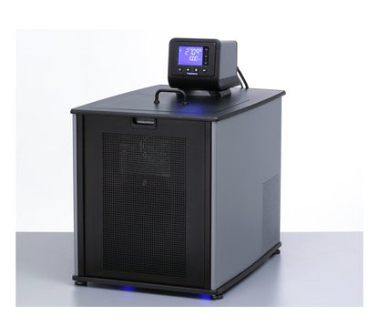 28 Liter (L) Capacity and -30 Degree Celcius (ºC) Temperature Polyscience Circulating Chiller - Image 4