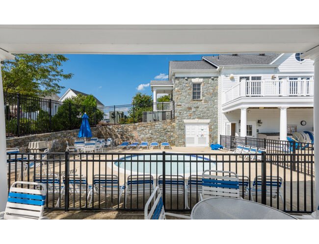 Long®Fence Ornamental Wrought Iron Pool Fence - Image 5