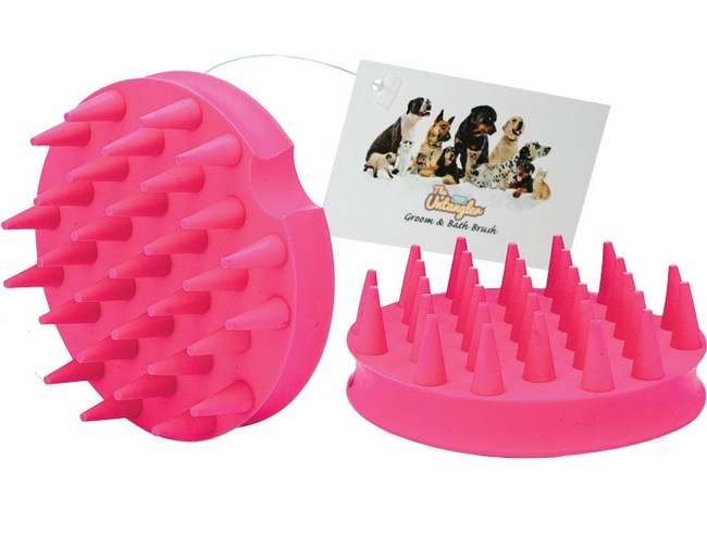 UntanglerÂ® Pet Grooming Brush with 31 Soft Fingers - Image 2