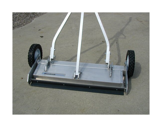 Bora™ 31 Inch (in) Width Magnetic Sweeper - Image 3