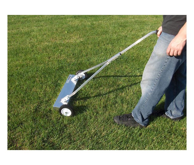 Magnum™ 37 Inch (in) Width Magnetic Sweeper - Image 12