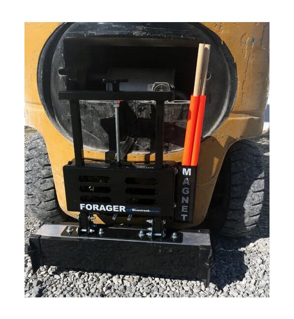 Forager™ 50 Inch (in) Width Magnetic Sweeper - Image 12