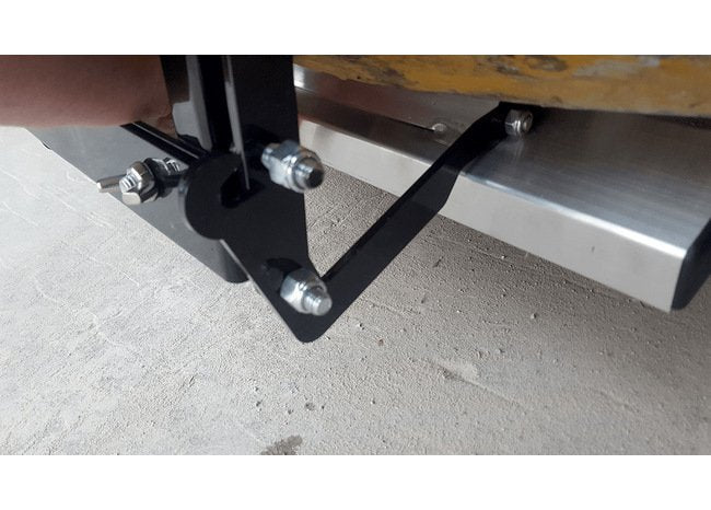 NAOS™ 18 Inch (in) Width Magnetic Sweeper - Image 22