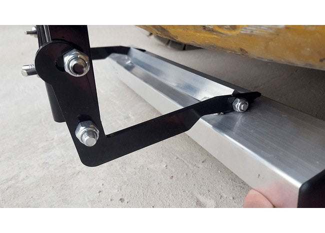 NAOS™ 18 Inch (in) Width Magnetic Sweeper - Image 23
