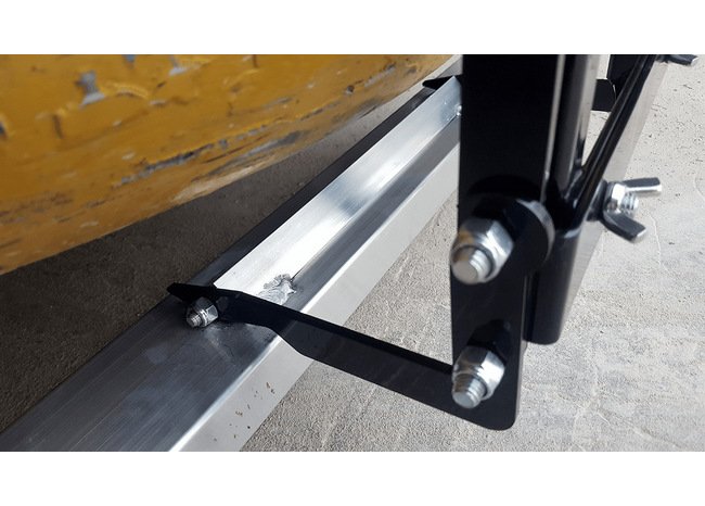 NAOS™ 18 Inch (in) Width Magnetic Sweeper - Image 24