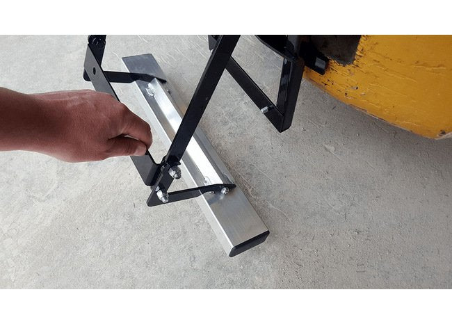 NAOS™ 18 Inch (in) Width Magnetic Sweeper - Image 25