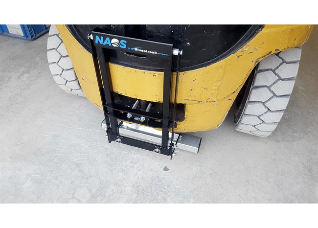 NAOS™ 18 Inch (in) Width Magnetic Sweeper - Image 29