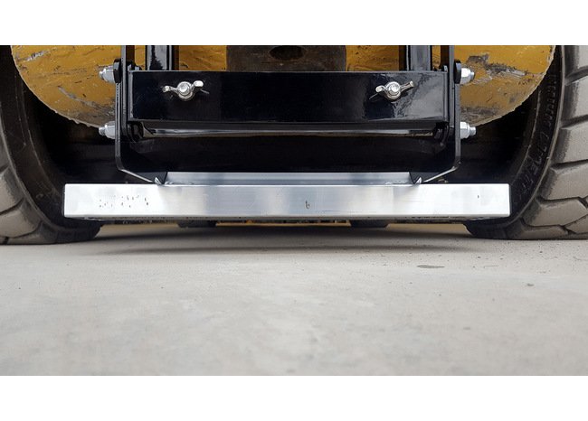NAOS™ 24 Inch (in) Width Magnetic Sweeper - Image 18