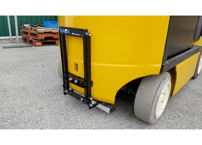 NAOS™ 24 Inch (in) Width Magnetic Sweeper - Image 36