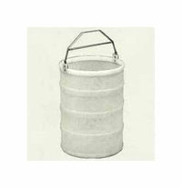 New Holland K-94 Polypropylene Basket - 18x24