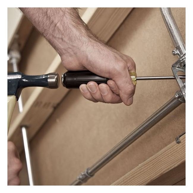 Klein® 4-Inch Phillips Demolition Driver with Cushion-Grip Handle - Image 4