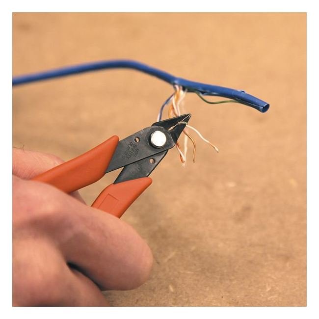 Klein® 5-Inch Diagonal-Cutting Pliers - Precision Tool for Soft Wire Cutting - Image 4