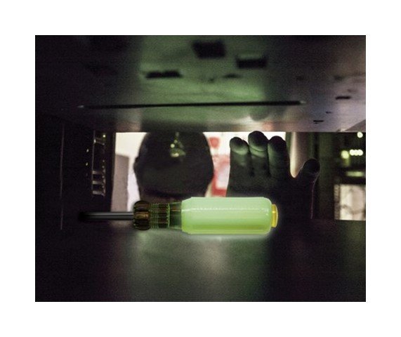 Klein® High Visibility Glow-in-the-Dark Screwdriver/Nut Driver, 6-in-1 - Image 5