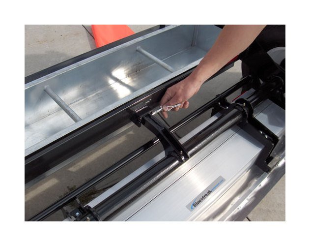 Piranha™ 72 Inch (in) Width Magnetic Sweeper - Image 14