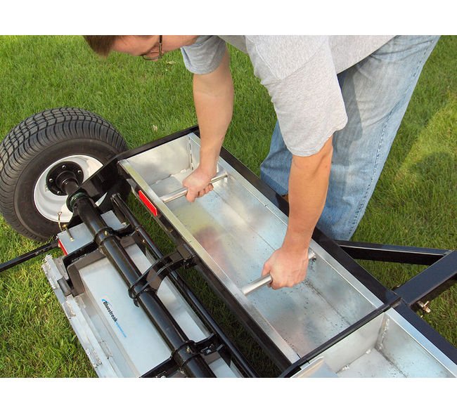 Piranha™ 96 Inch (in) Width Magnetic Sweeper - Image 37