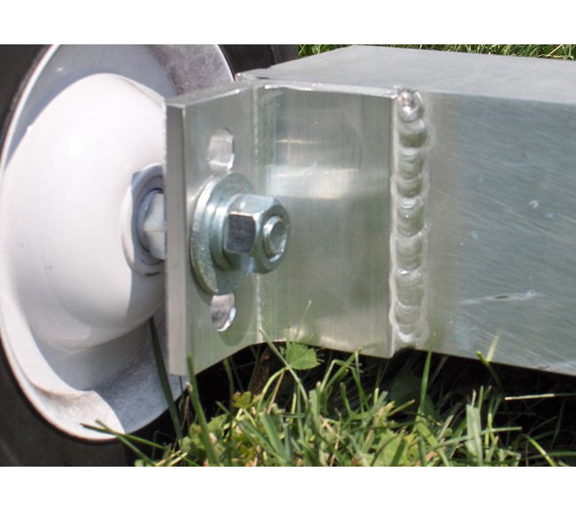 Razor™ 3 x 3 Inch (in) Size and 38 Inch (in) Width Magnetic Sweeper - Image 14