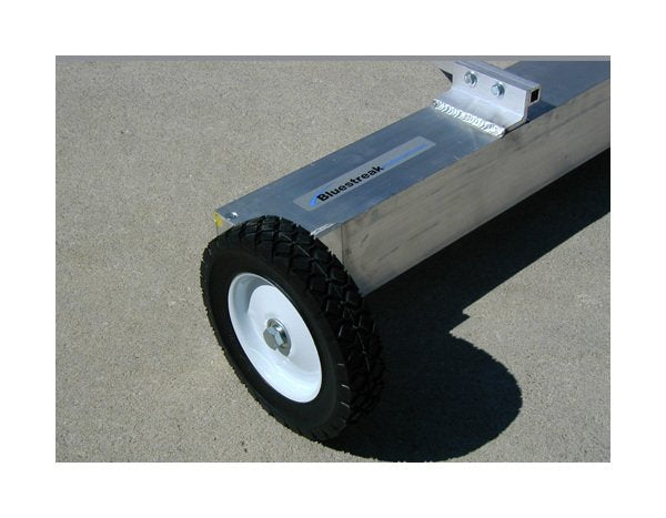 Razor™ 3 x 3 Inch (in) Size and 38 Inch (in) Width Magnetic Sweeper - Image 16