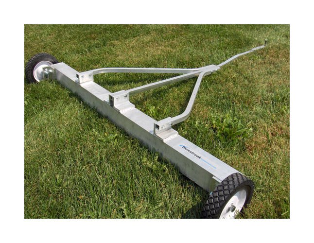 Razor™ 3 x 3 Inch (in) Size and 38 Inch (in) Width Magnetic Sweeper - Image 7