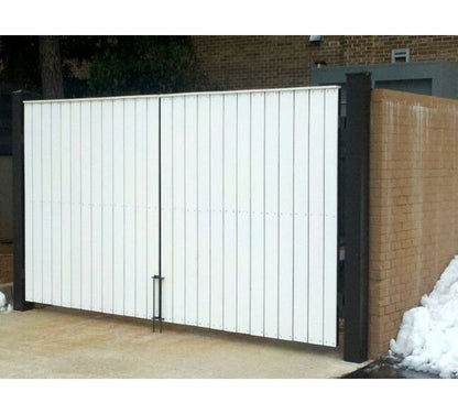 Commercial Grade Vinyl Utility Enclosure Gate - Image 5