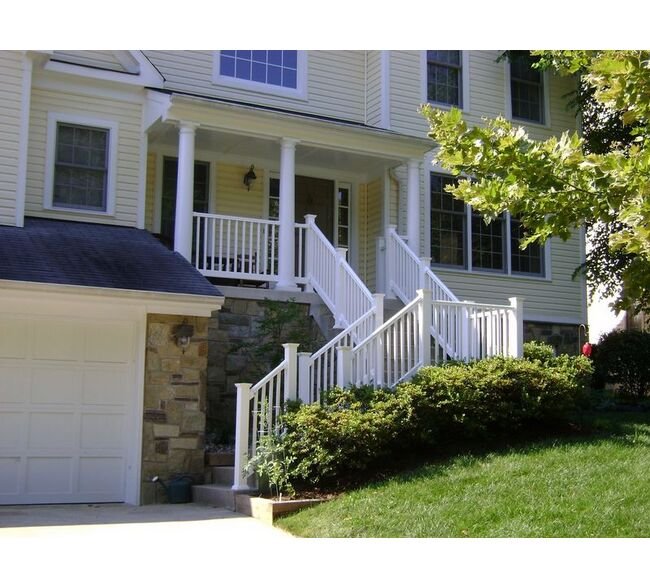 Long®Fence Vinyl Handrails - Image 4