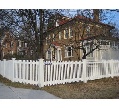 Durable Vinyl Picket Fences - Image 7