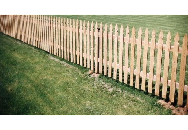 Durable Wood Picket Fences | Long®Fence - Image 9
