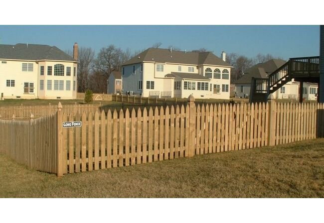 Durable Wood Picket Fences | Long®Fence - Image 1
